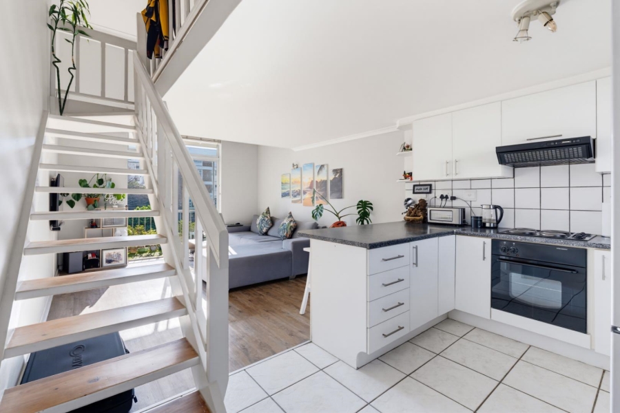 1 Bedroom Property for Sale in Gardens Western Cape